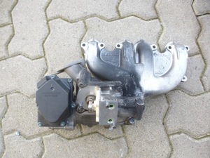 Orig. VW Passat 3C Ansaugbrücke AGR Ventil Drosselklappe