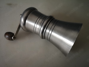 Pfeffermühle aus Zinn mit gehärtetem Monopol Stahl Mahlwerk Bild 3