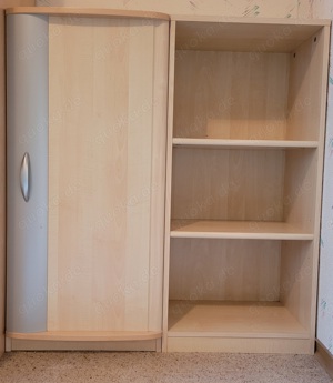 Wohnwand Ahorn mit Vitrine Bild 7