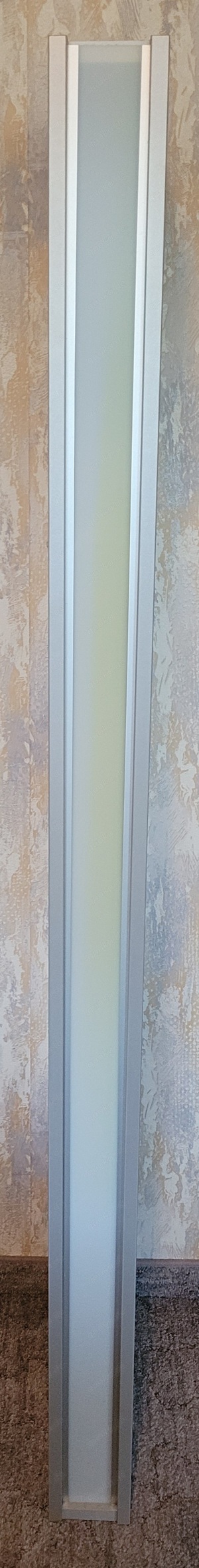 Wohnwand Ahorn mit Vitrine Bild 6