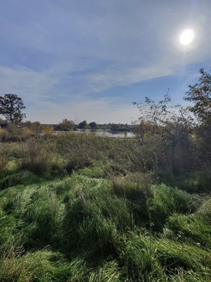 Ungarn nahe Österreich 1850 oder 3700m2 Baugrund am See