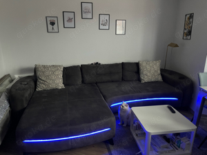 Ecksofa mit LED-USB, Bluetooth & Bettkasten 