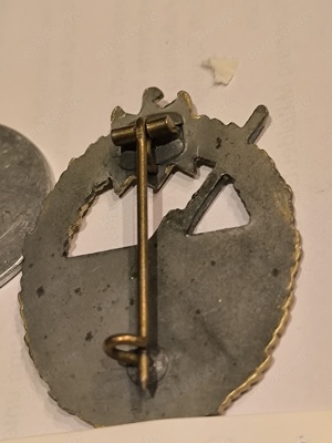 Original Falkabzeichen mit Erkennungsmarke zusammen gehörig  Bild 3