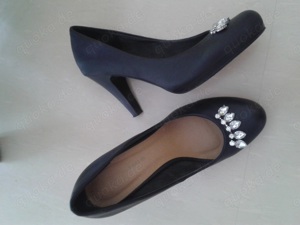 Edle Pumps 39 schwarz Plateau mit Glitzersteinen. Ein Hingucker !