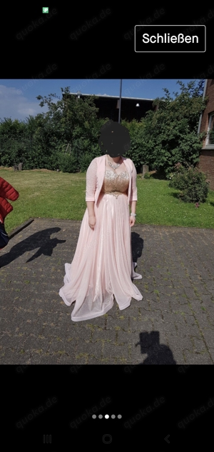 schönes Kleid