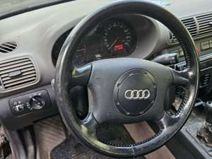 Audi A3 1.8 Ambiente Bild 5