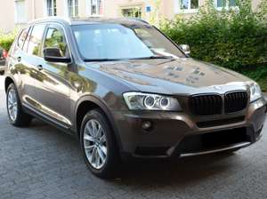 BMW X3 X3  F25  x Drive 20d  -  SCHECKHEFT - GEPFLEGT