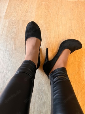 Viel Getragene high Heels in Größe 40 Bild 3