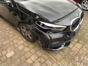 BMW 118 i Advantage *Unfall,Airbags geschlossen* Bild 3