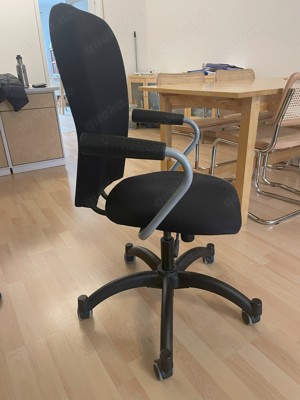 Bürostuhl höhenvestellbar