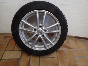 4 gebrauchte Winterreifen mit Alufelge für 3er BMW oder andere Modelle zu verkaufen