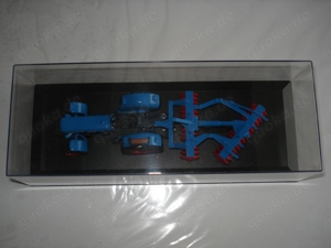 Eicher Wotan 2 mit Scheibenegge 1:43 Acylglas Vitrine neuwerig unbespielt Bild 2