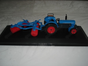 Eicher Wotan 2 mit Scheibenegge 1:43 Acylglas Vitrine neuwerig unbespielt Bild 8