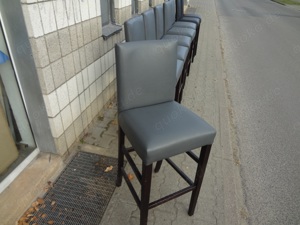 Gepolsterte Barhocker, Holzgestell dunkel Sitzhöhe 80 cm