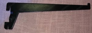 D Einloch Regalsystem Winkelträger 20cm 1 Stk gebraucht schwarz Bodenträger Winkelträger Einhängehac