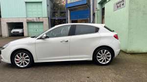 Alfa Romeo Giulietta 2.0 JTDM 16V Turismo Bild 2