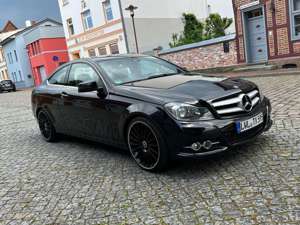 Mercedes-Benz C 220 C 220 CDI DPF Coupe BlueEFFICIENCY Edition