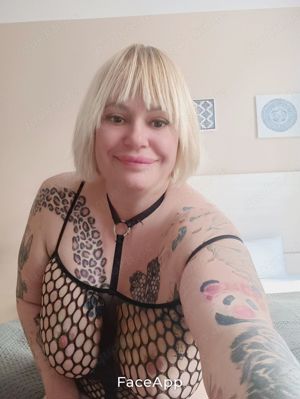 Nati, heisse Milf aus Ungarn 