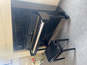 Klavier Steinway&sons K 132,
