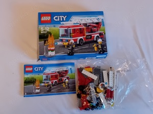 Lego City 60107 Feuerwehrfahrzeug mit fahrbarer Leiter