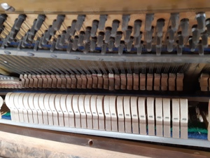 Klavier Ackermann, überholt, Schmuckstück  Bild 9