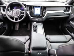 Volvo XC60 Plus Dark AWD B5 Benzin EU6d Allrad Leder digitale Bild 5