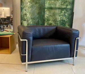Cassina LC3 Le Corbusier Sessel 2