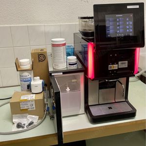 WMF 1500S Kaffeevollautomat mit Milchkühler, überholt + Pflegeset Bild 3