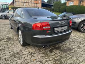 Audi S8 5.2 quattro*Motorschaden*Massage*Xenon* Bild 5