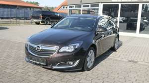 Opel Insignia A Sports Tourer Innovation/Bi-Xenon/E6