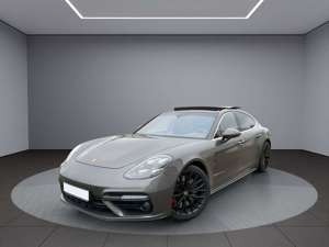 Porsche Panamera Turbo Akrapovic /PANO/360°/SHZ V+H/BOSE/MASSAGE