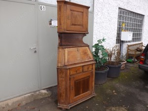 Aufsatzeckschrank Eiche intarsiert, um 1800. Restaurierungsobjekt. Bild 2