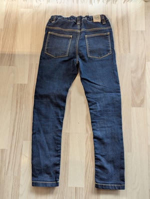 Dunkle lange Jeans - Größe 128 - Skinny Bild 2