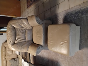 Sessel und Hocker 