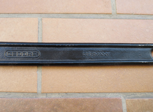 Victoria KR 26, Werkzeuge für Hinterrad-Teleskopfeder Bild 5