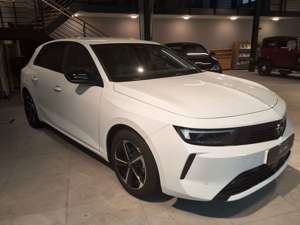 Opel Astra L Lim. Edition *NAVI*AHK*Kamera* Bild 3