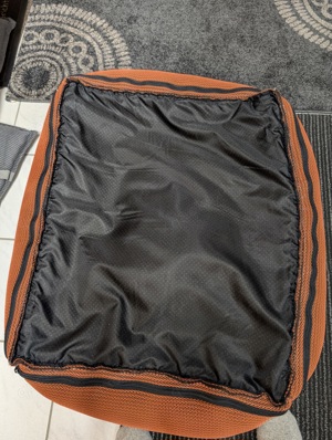 Design Hundebettchen 90x78 cm neuwertig  Bild 3