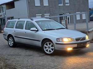 Volvo V70 2.4 (125kW)