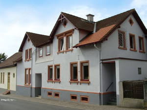 Gewerbefläche im EG, 62m  ggf.+36,5m  für Büro Praxis Atelier Treffpunkt   