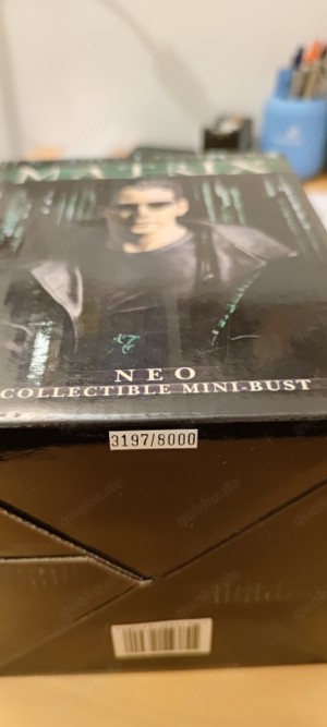 Sammlerfigur Neo Bild 2