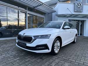 Skoda Octavia Combi 1.5TSI FIRST EDITION*VC*LED*PDC*17-ZOLL