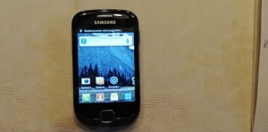Handy Samsung Galaxy Fit GT-S5670 optisch wie neu mit Klappcover.