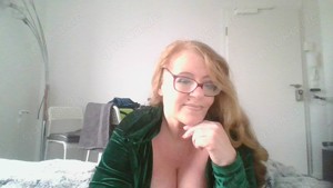 LECK-Sklave od. Fußsklave:  MILF-dominante private DEUTSCHE, besuchbar in HANNOVER Hainholz Bild 4