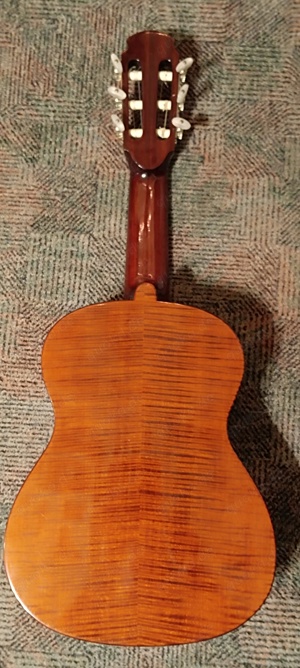 Oktavgitarre vollmassiv vom Gitarrenbaumeister Wolfgang Teller. Bild 2
