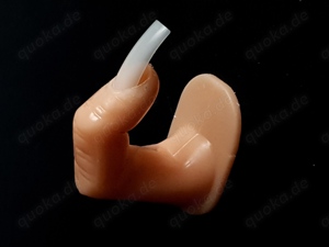 Übungsfinger zum Üben für Gel- oder Acrylnagelmodellage  Bild 2