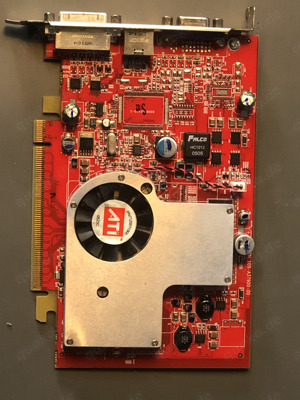 Grafikkarte: Radeon X700pro 256 MB (PCIe)