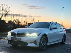 BMW 320 Baureihe 3 Touring 320 d xDrive M-Paket