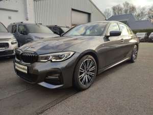 BMW 320 320d xDrive M Sport Automatik/Navi/Leder/PDC+Cam