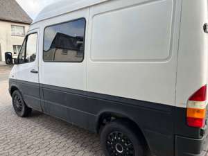Mercedes-Benz Sprinter 213 CDI*KLIMA*MIT BETT*6 SITZER*AHK Bild 3