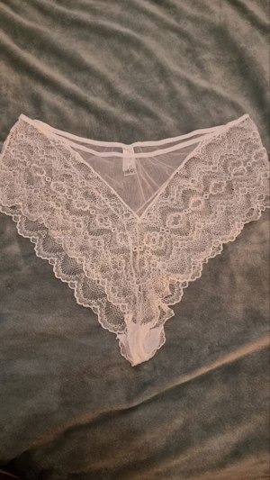 Gebrauchte Dessous Höschen Bild 3